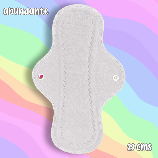 Abundante minky blanco 29 cms